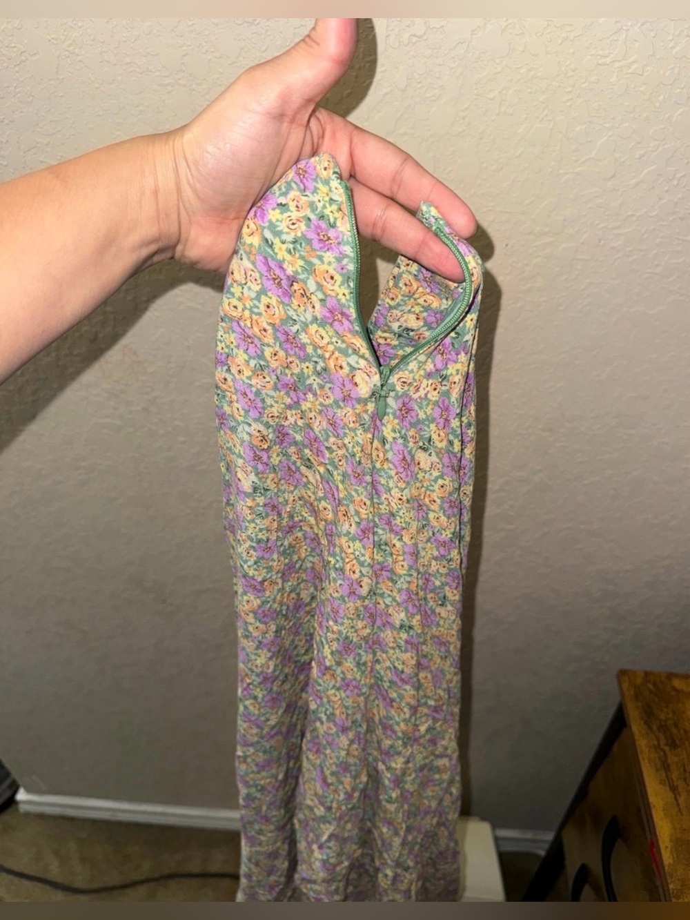 Women’s American Eagle floral midi skirt - Picture 5 of 6
